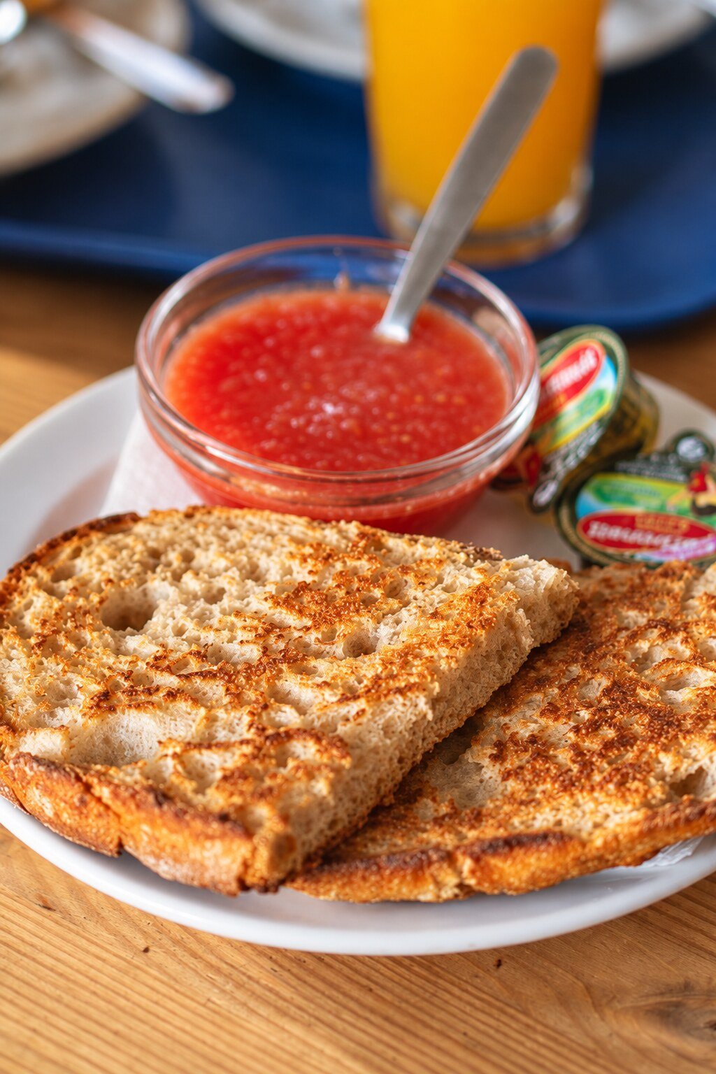 Desayuno con tostadas